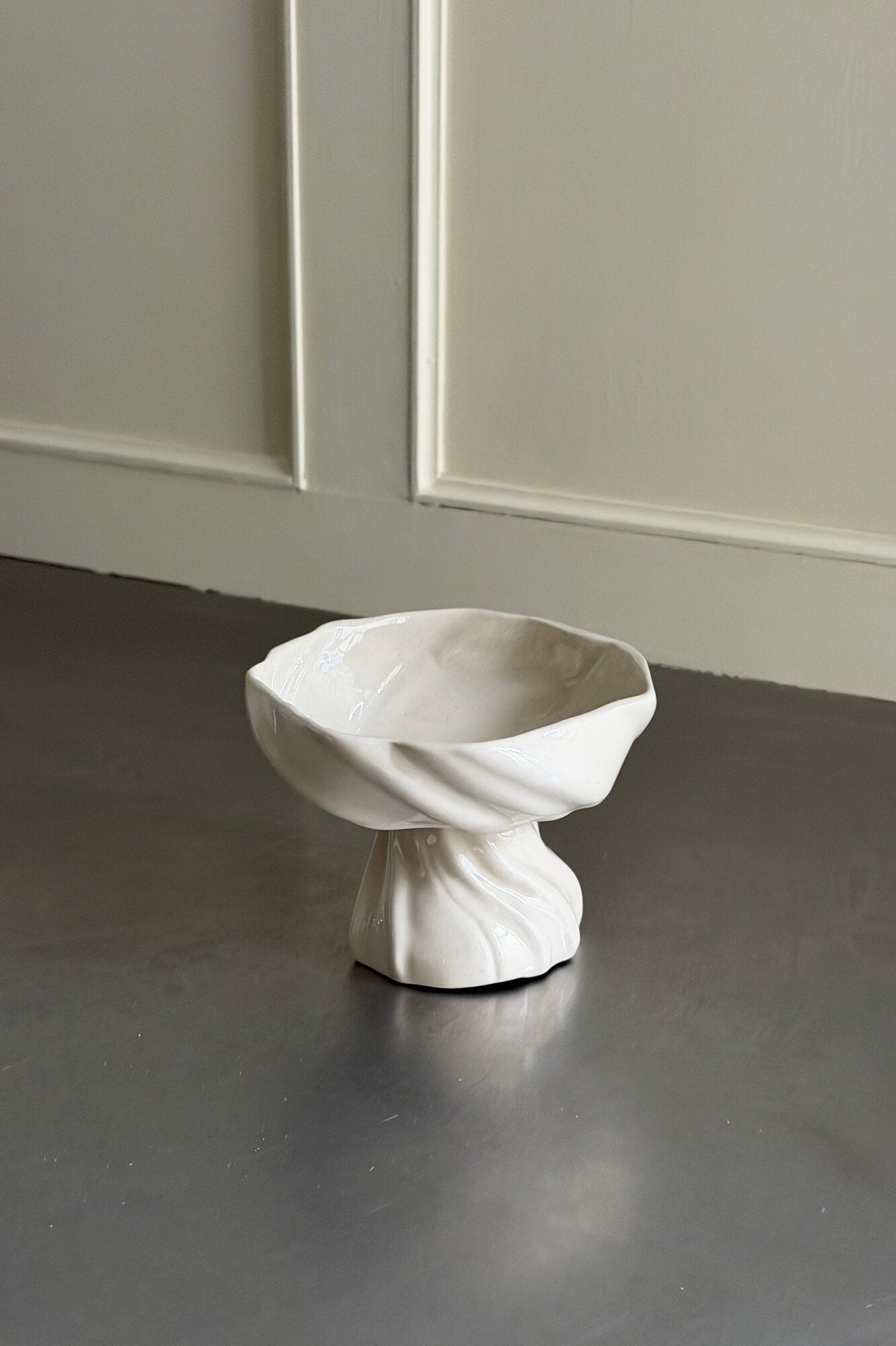 Piedestalskål, Ø11 cm - Beige